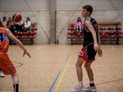 U17Reg_AW114027_010.jpg
