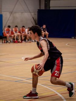 U17Reg_AW114027_003.jpg