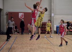 U16Reg_AW149006_026.jpg