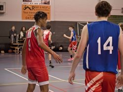 U16Reg_AW149008_024.jpg